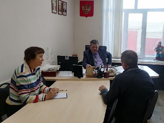 Руководитель приемной Губернатора в Ольховатском районе провела прием граждан.